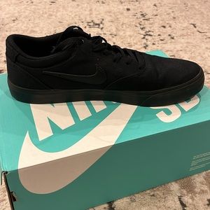 Nike SB Chron